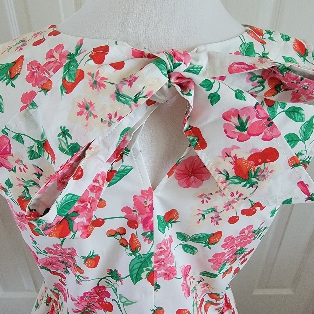 NWT Ann Taylor Strawberry And Cherry White Peplum Tie Back Top Size S - Picture 4 of 12